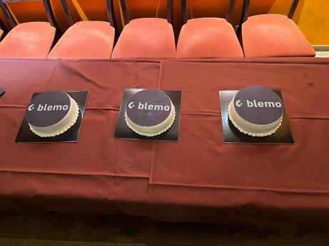 Beispielbild mit Text